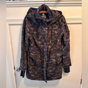 Super Bowl LV NFL TPA 2021 Woman’s Black Windbreaker Camouflage Jacket Size M